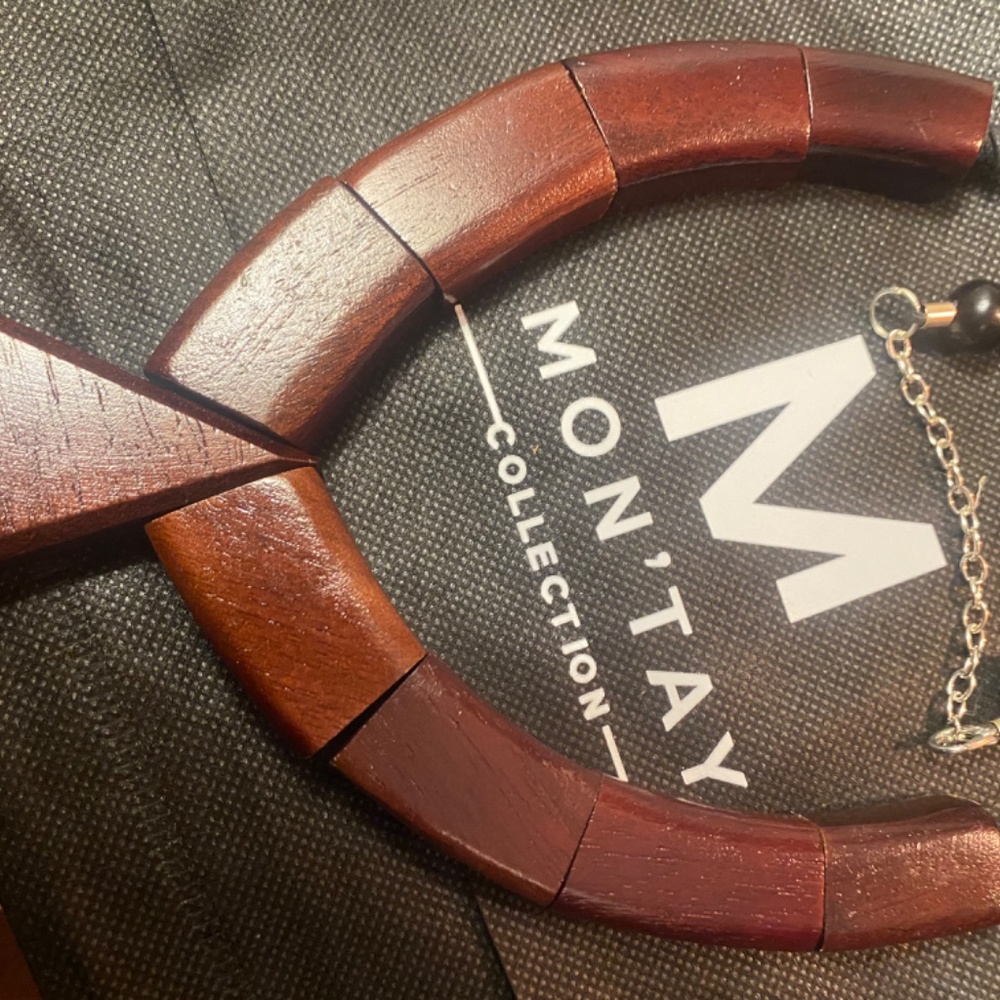 Delta Sigma Theta  wood necklace and earring set - Picture 4 of 4